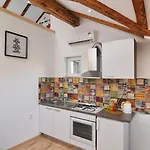 Center Gabriela Apartman Split